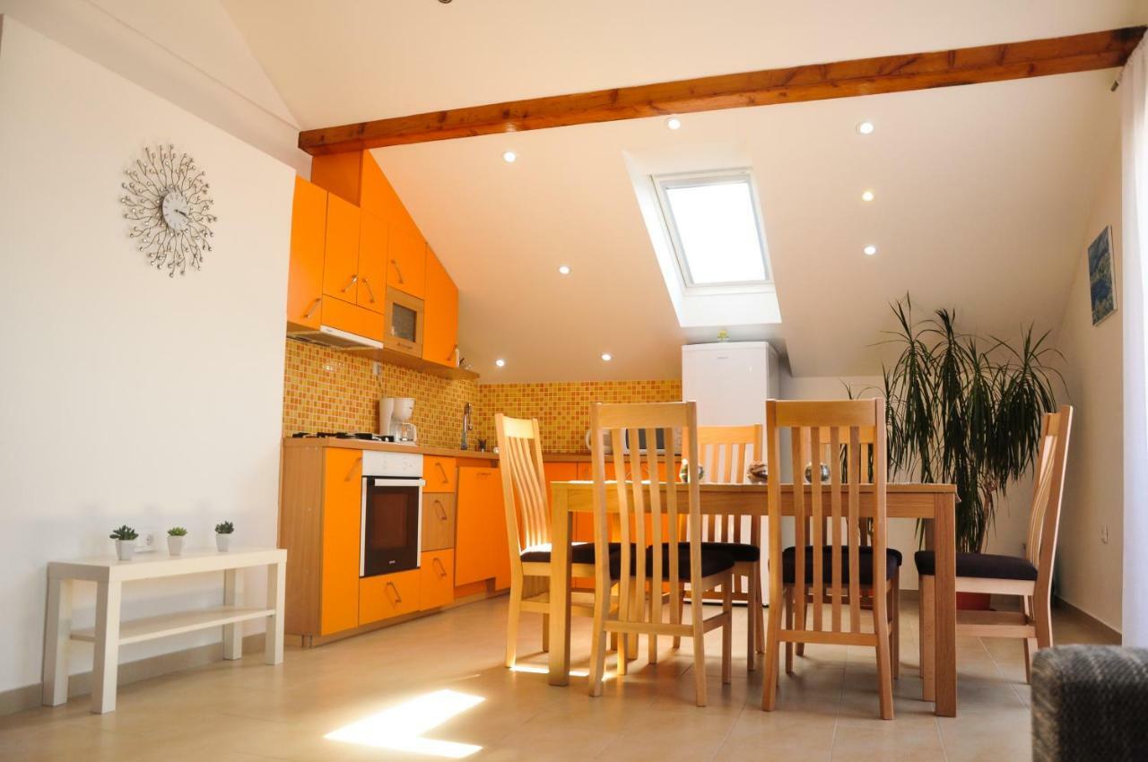 Rustic Apartment Mariva Ljubac  Ngoại thất bức ảnh